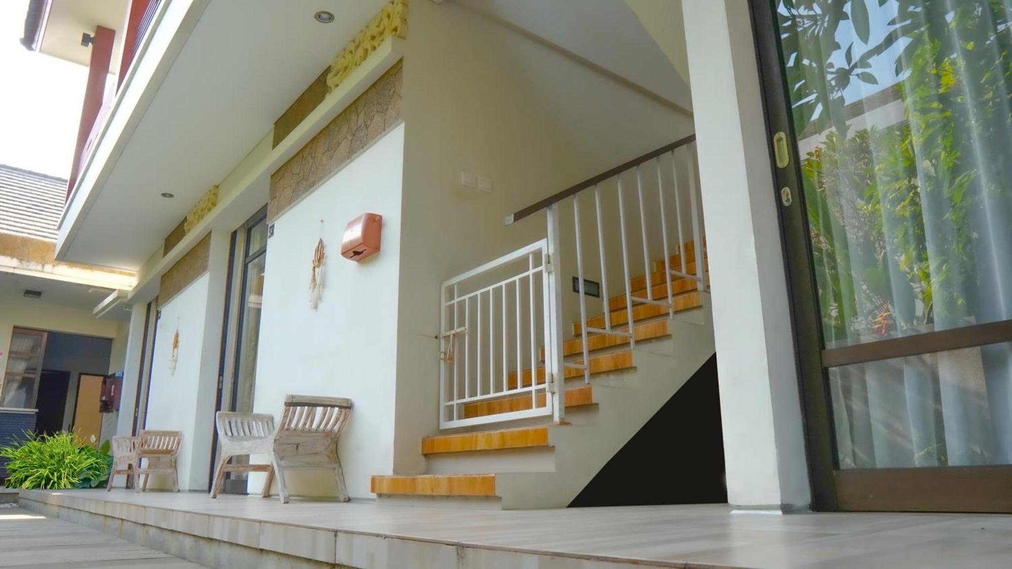 Dirga'S House Sanur View By Eps Hotel Exterior photo