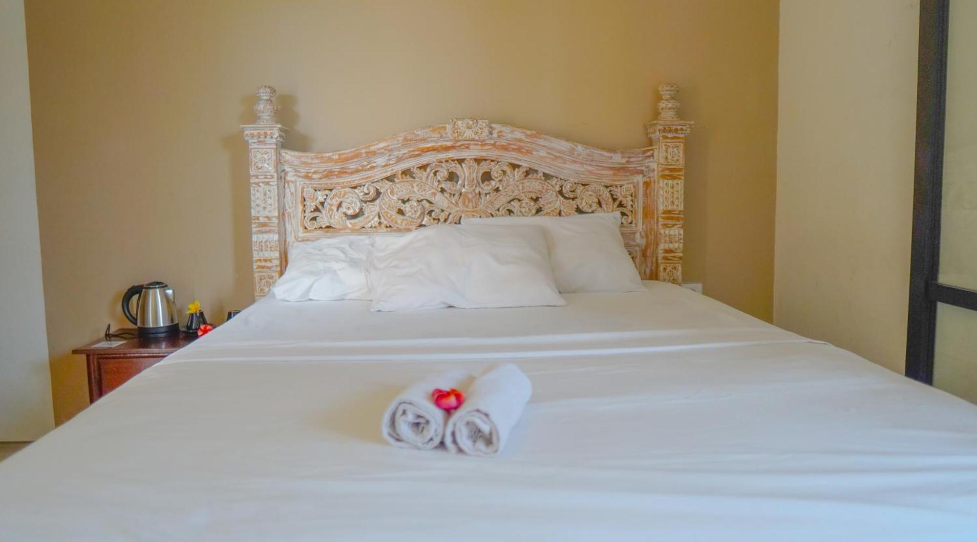Dirga'S House Sanur View By Eps Hotel Exterior photo
