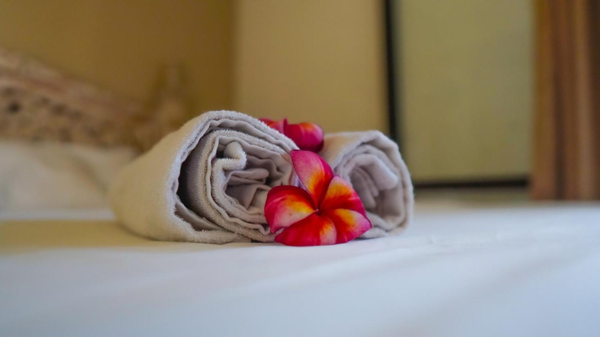 Dirga'S House Sanur View By Eps Hotel Exterior photo