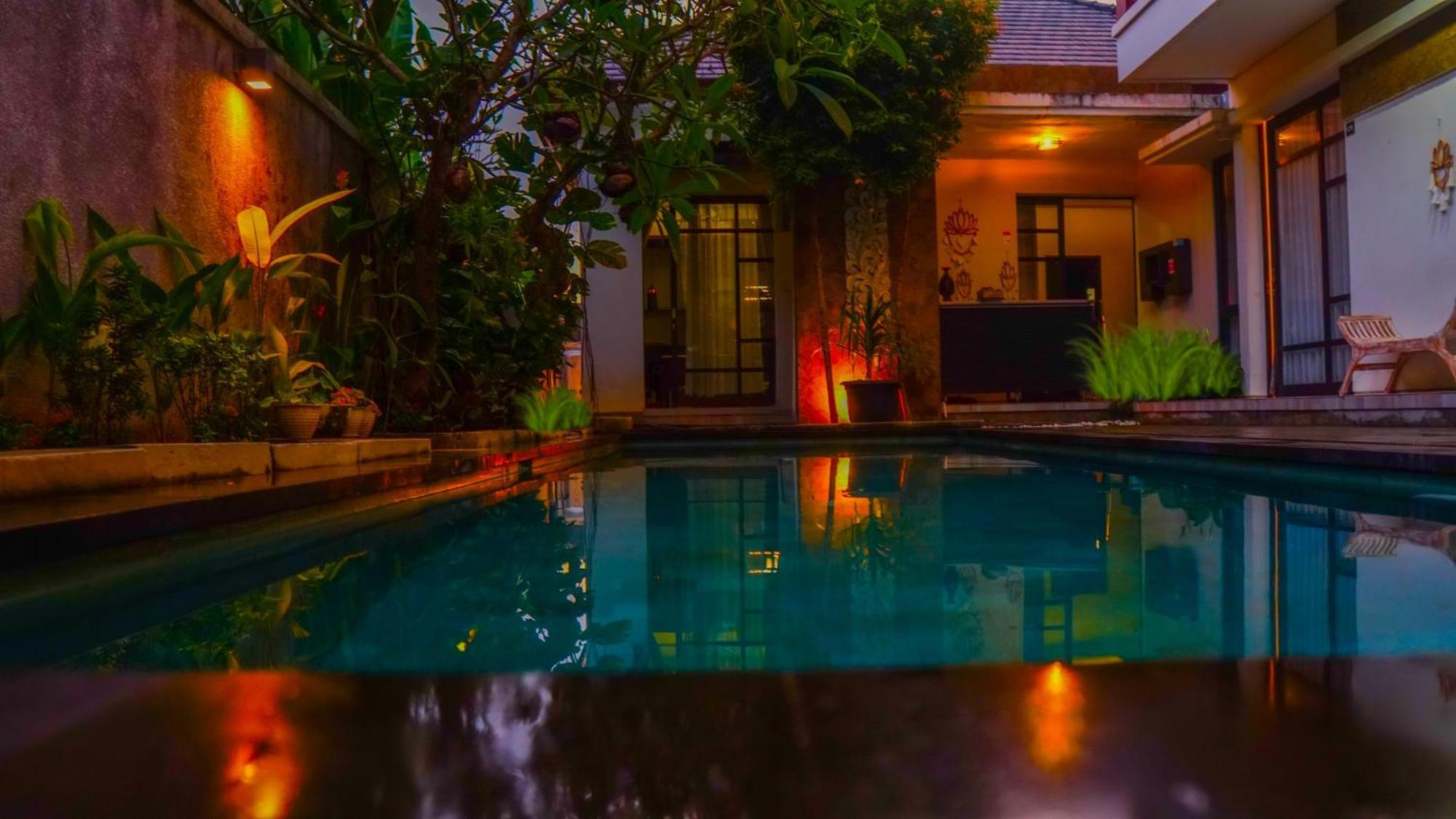 Dirga'S House Sanur View By Eps Hotel Exterior photo