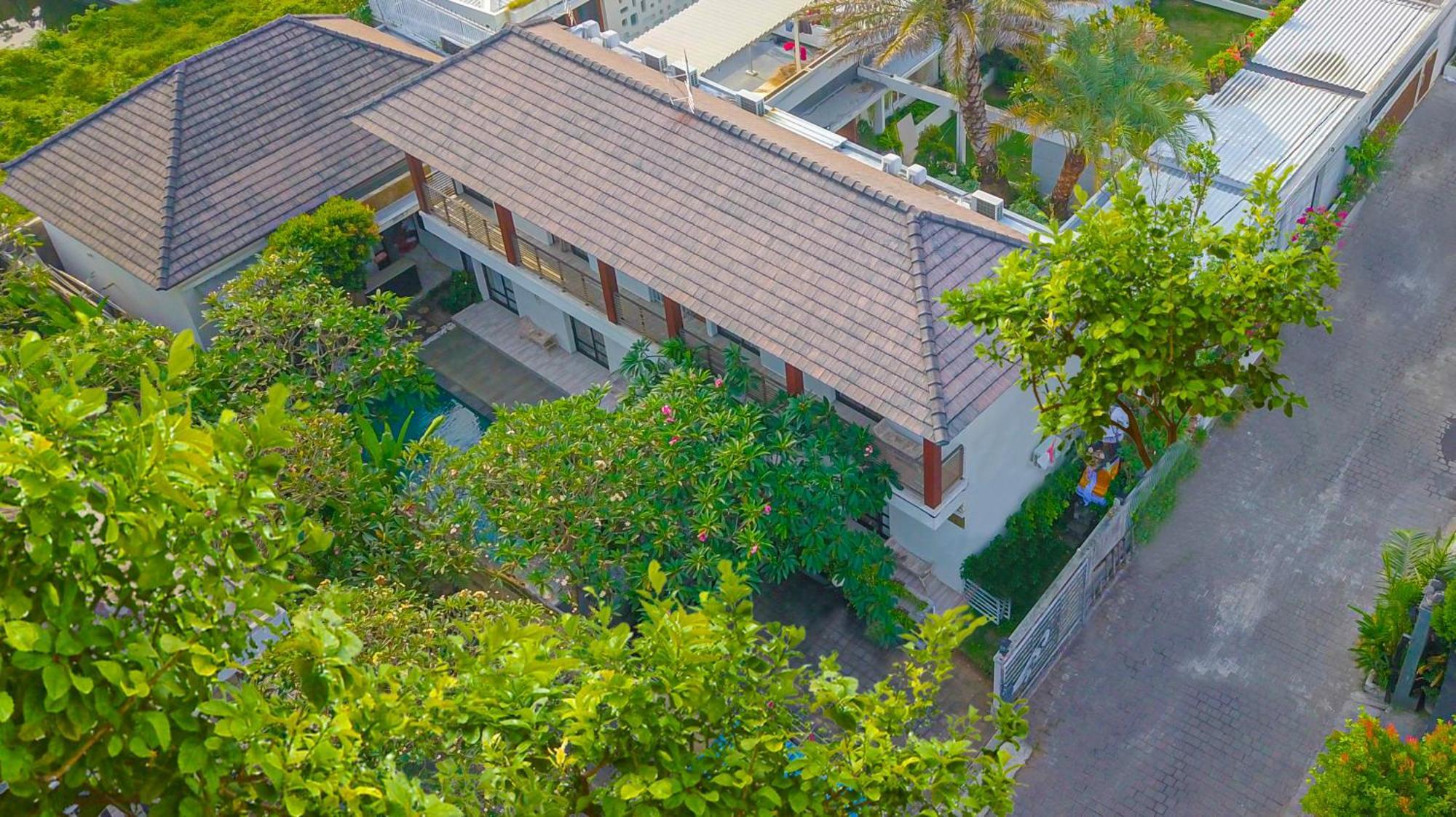 Dirga'S House Sanur View By Eps Hotel Exterior photo